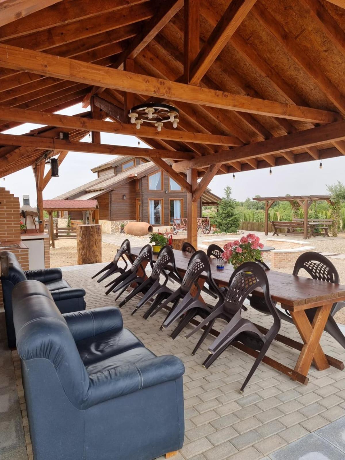 Chalet De La Huerta